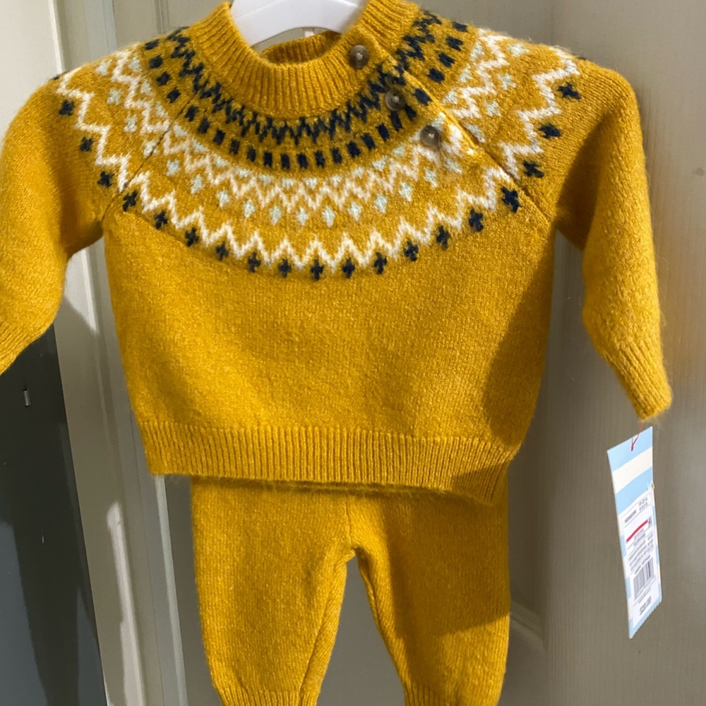 Newborn matching set. New with tags .NEVER WORN